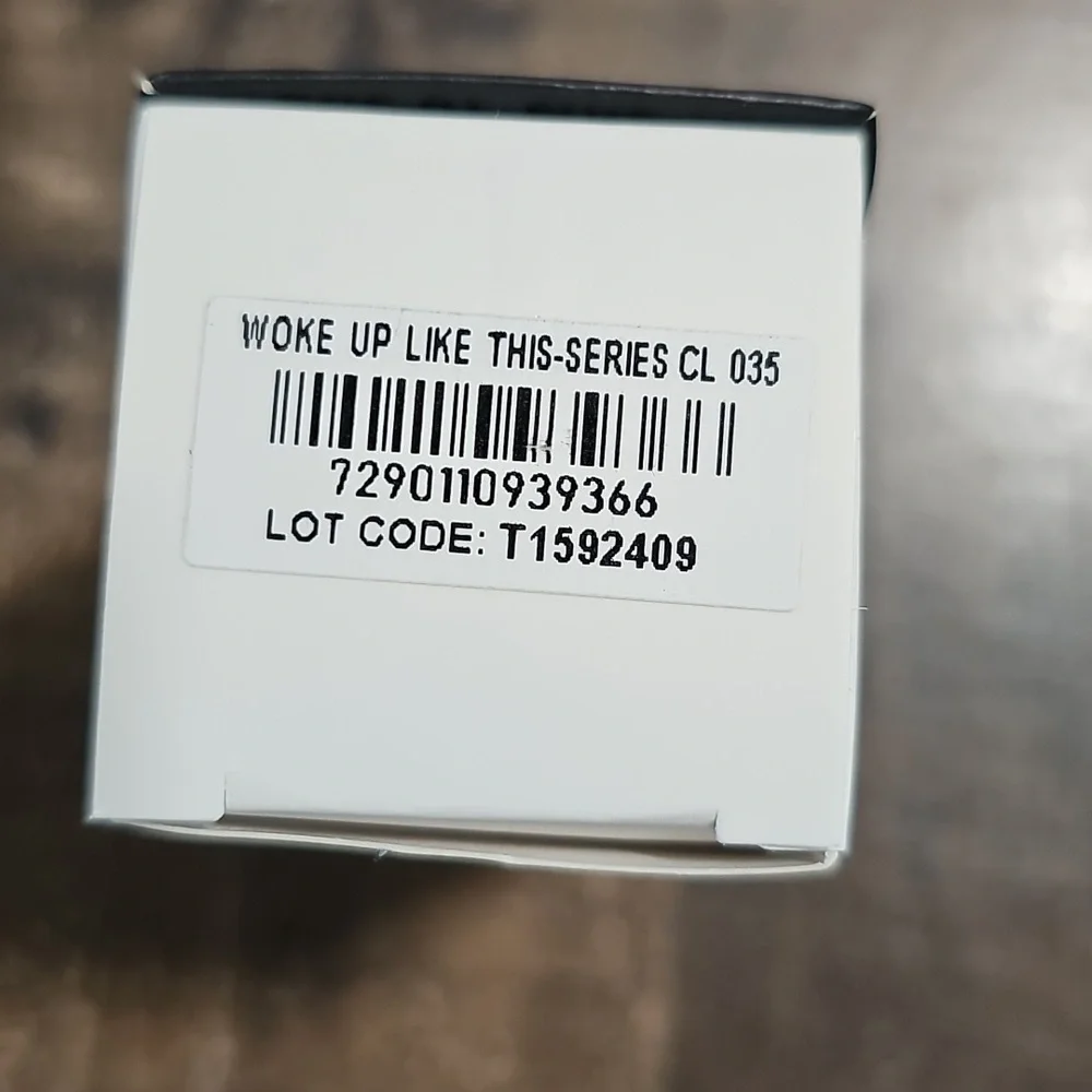 Il Makiage Woke Up Like This Foundation - Picture 5 of 5